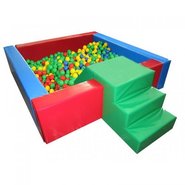 Сухой бассейн с горкой