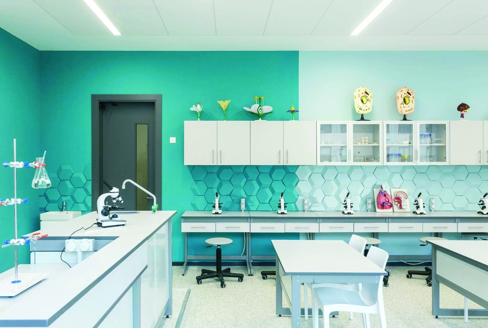 Гимназия А+ (г. Киев)