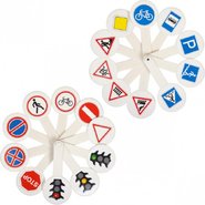 Веер с изображением дорожных знаков