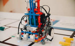 Большой тренировочный стол для робототехники