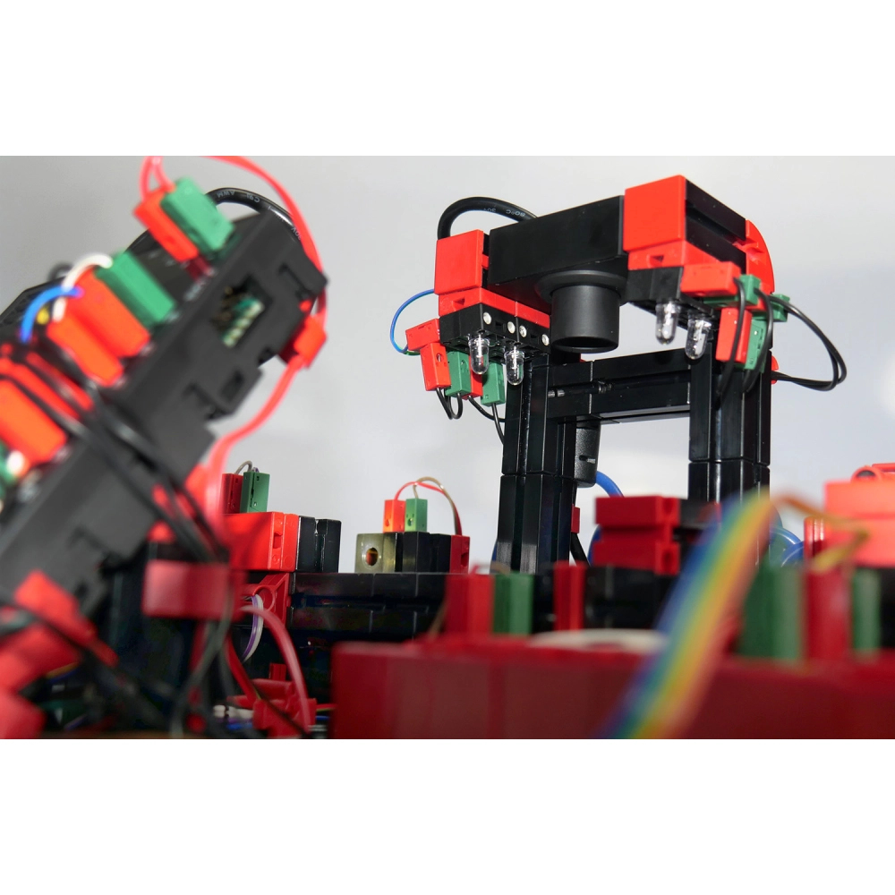 Конструктор Fisсhertechnik Trainingsmodelle Сортировочная линия из ШИ 9В FT-568416