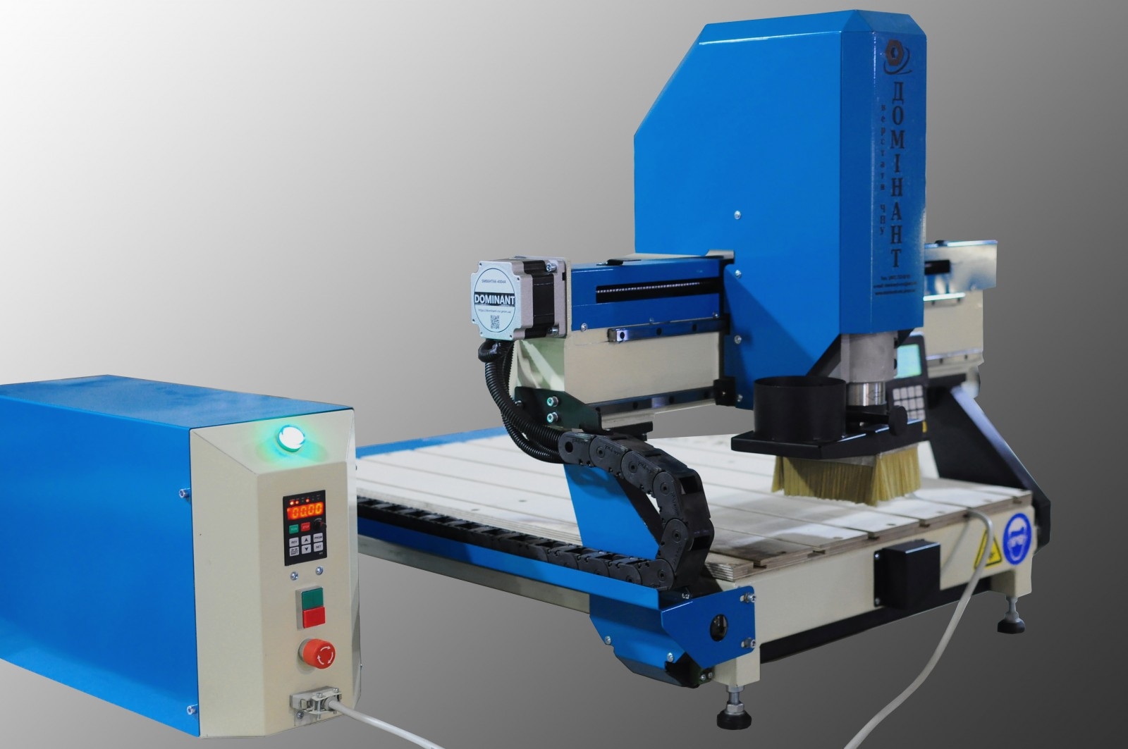 Цифровой фрезерный станок с ЧПУ