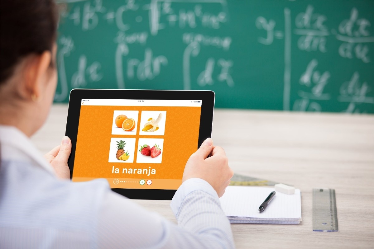 Программное обеспечение для изучения языков uTalk