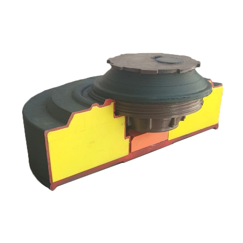 Макет противотанковой мины в разрезе