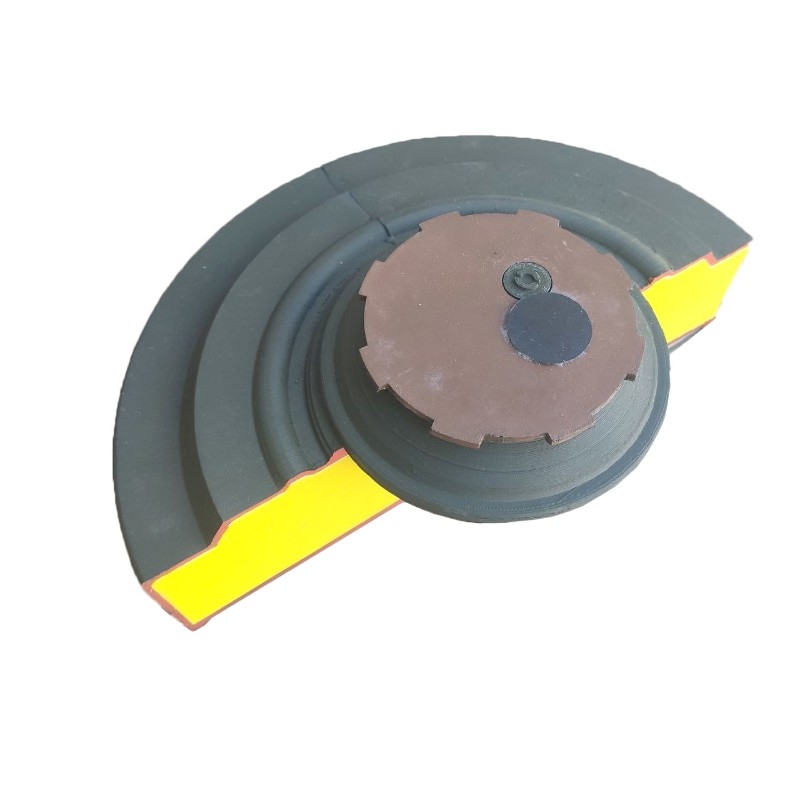 Макет противотанковой мины в разрезе