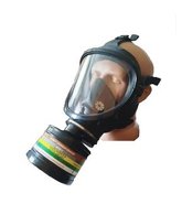 Противогаз фильтровальный с сертификатом соответствия государственным стандартам качества и безопасности